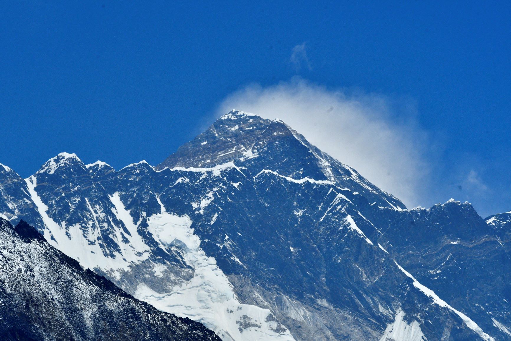 Une Hongkongaise bat le record féminin de vitesse d'ascension de l'Everest