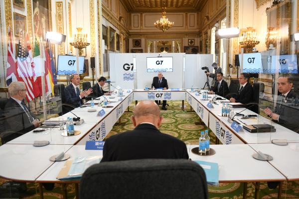 Vaccins anti-Covid: le G7 sous pression pour se montrer plus solidaire