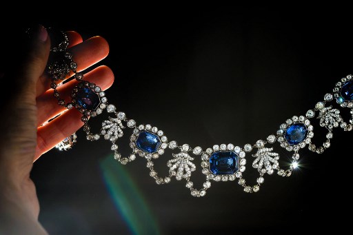 Des bijoux de la fille de Napoléon vendus 1,4 million d'euros à Genève