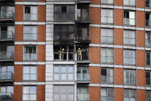 Un incendie ravage une tour de Londres avec le même revêtement qu'à Grenfell