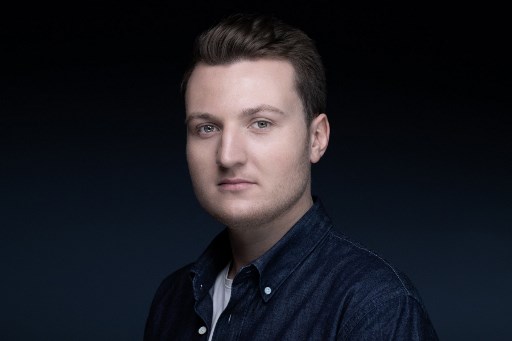 Guillaume Rozier, le jeune papa de Vitemadose, reçoit l'ordre national du Mérite