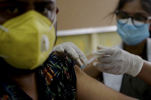 Virus: le variant indien détecté dans 44 pays, Biden appelé à l'aide pour des vaccins
