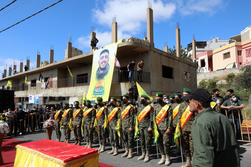 Liban: funérailles d'un membre du Hezbollah tué par des tirs israéliens à la frontière
