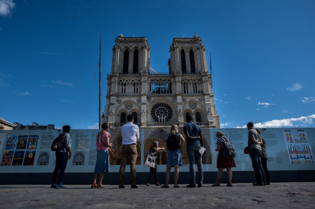 L'UE rouvre ses portes aux touristes mais peine à finaliser son certificat sanitaire