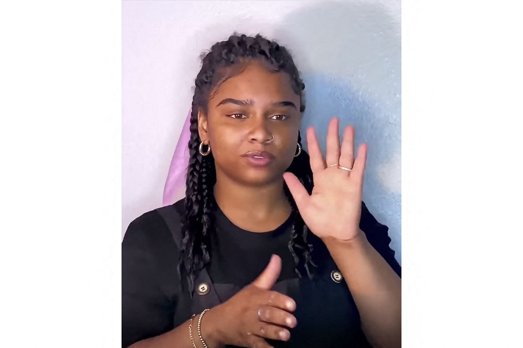Les Afro-Américains sourds préservent leur langue des signes grâce à TikTok