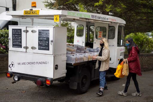 A Londres, une épicerie sur roues pour faire ses courses sans déchets