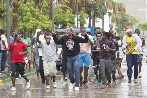 Soixante-dix migrants parviennent à entrer du Maroc à Melilla