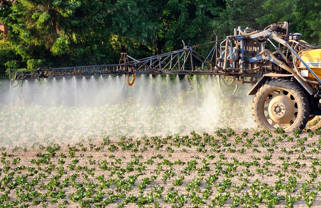 Des pesticides dangereux interdits en Europe, toujours importés en Tunisie