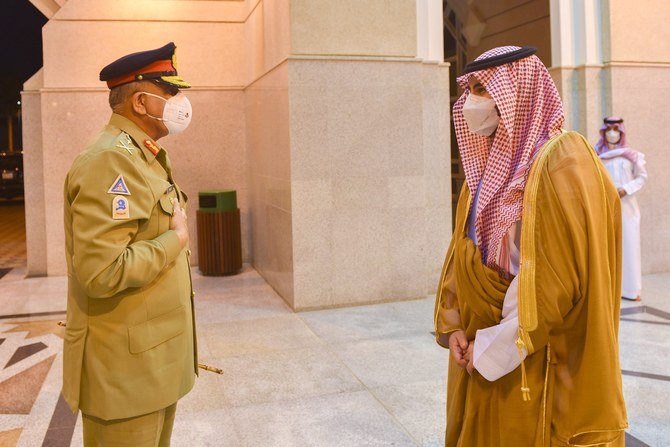 Le vice-ministre saoudien de la Défense reçoit le chef de l'armée pakistanaise