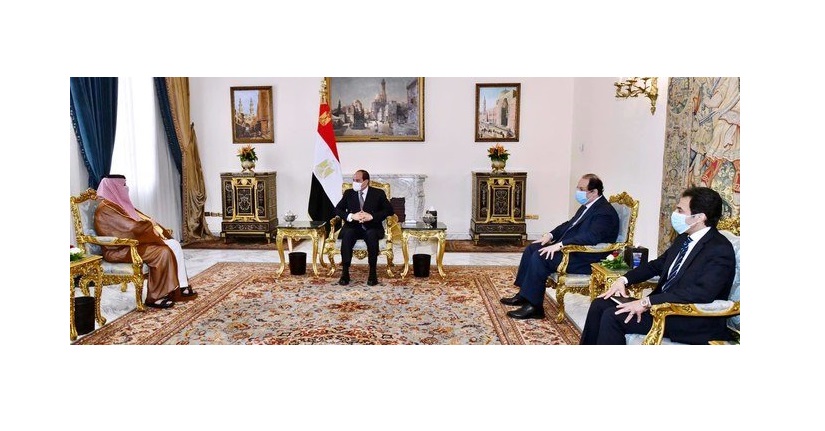Abdel Fattah al-Sissi salue les relations égypto-saoudiennes lors d'une rencontre avec Turki al-Sheikh
