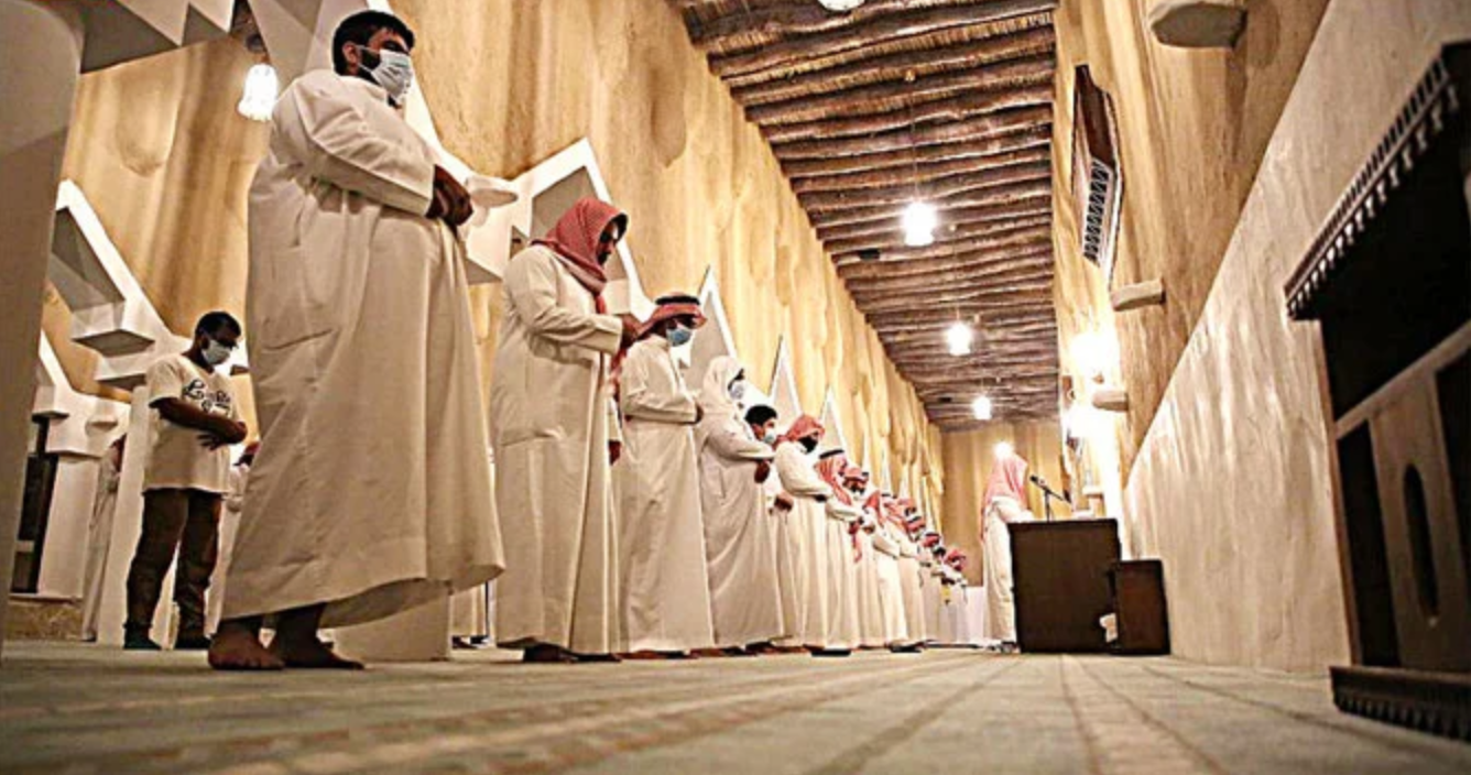La restauration des mosquées saoudiennes mise en lumière pendant le ramadan