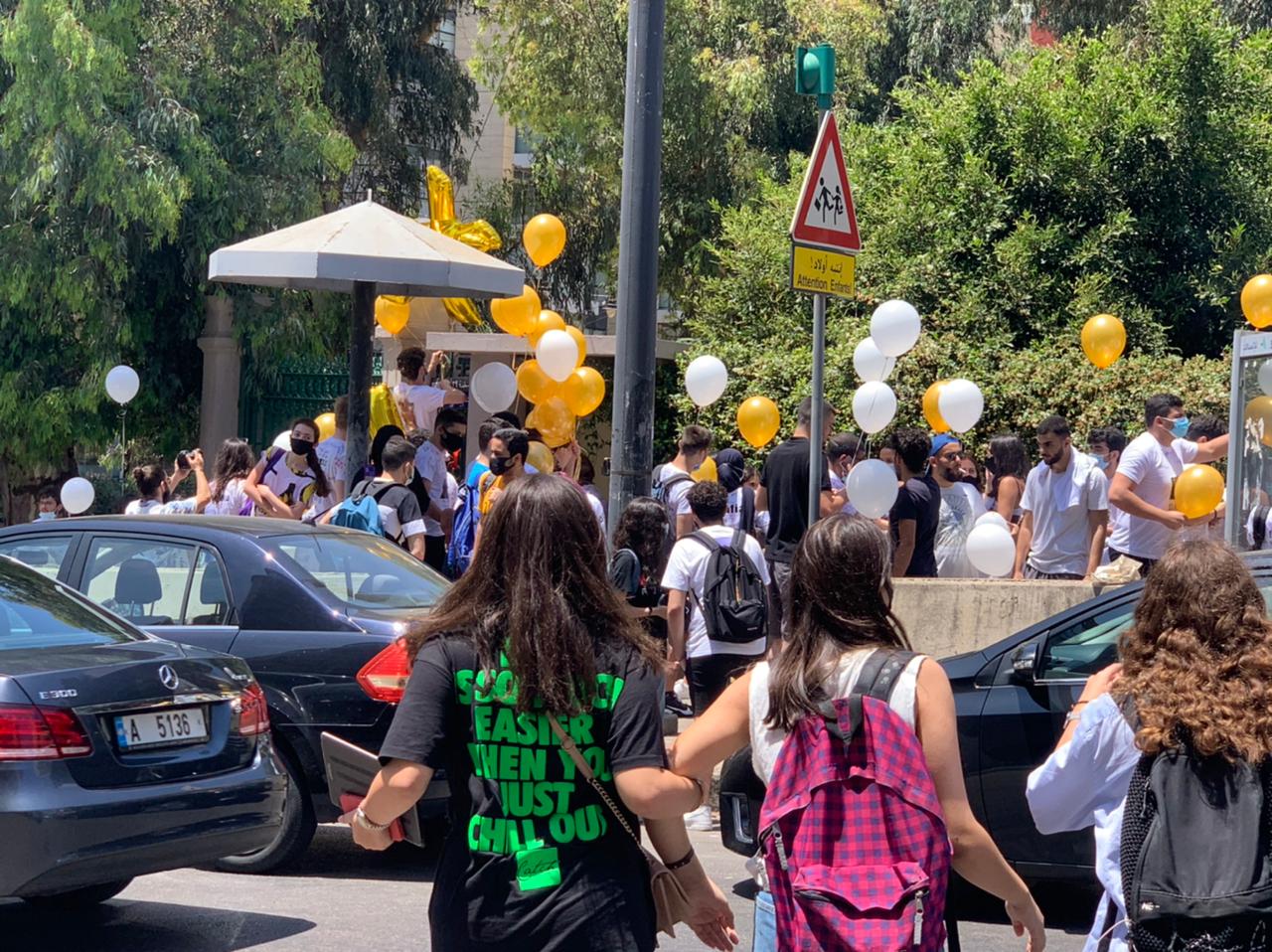 Bac ou pas… la traditionnelle fête de fin d’année célébrée dans la rue au Liban