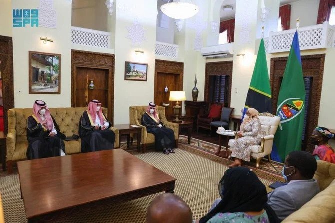 La présidente tanzanienne tient des pourparlers avec le ministre saoudien des AE