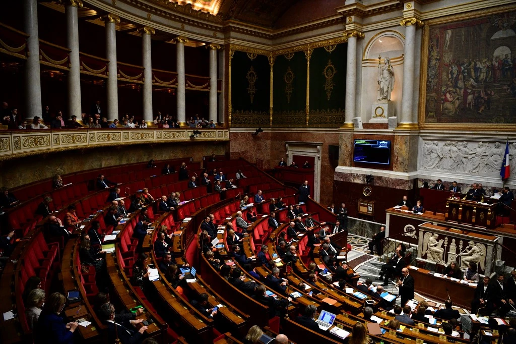 Sortants de prison et algorithmes: la nouvelle loi antiterroriste devant l'Assemblée