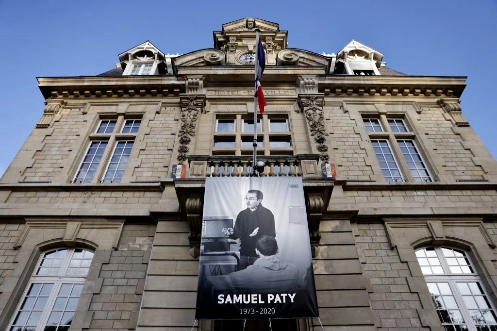 Assassinat de Samuel Paty: Adelhakim Sefrioui conteste les poursuites pour «complicité»