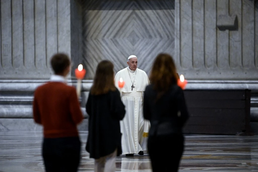 Le pape démarre un «marathon de prière» contre la pandémie
