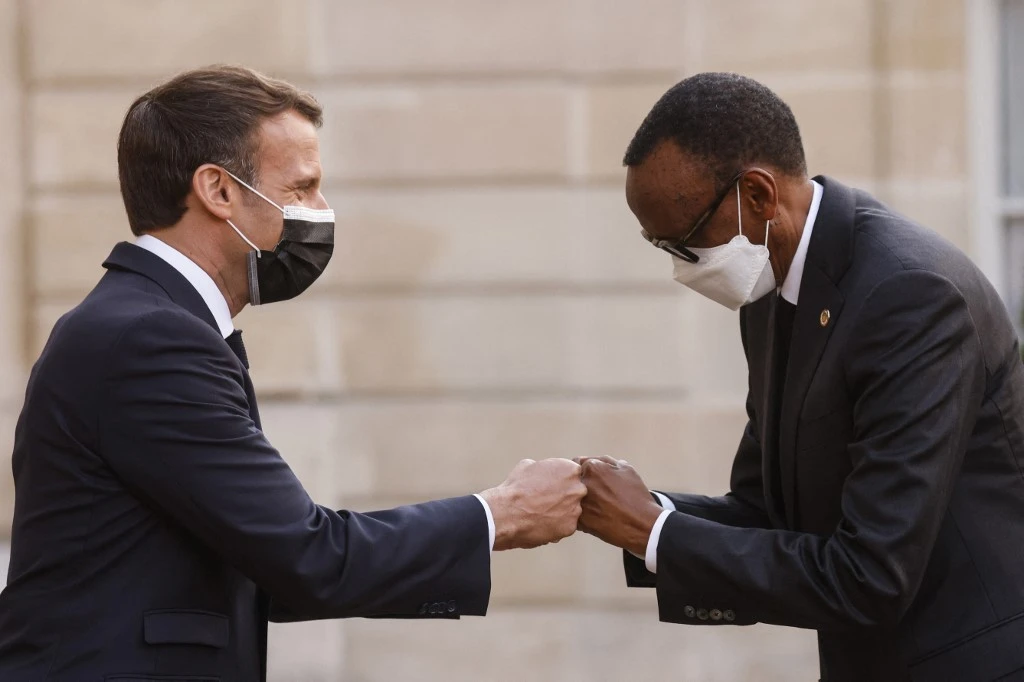 Macron au Rwanda pour ouvrir «une nouvelle page» 27 ans après le génocide