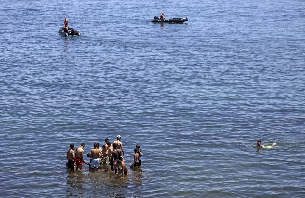 Ceuta: une association marocaine dénonce le refoulement «illégal» de réfugiés