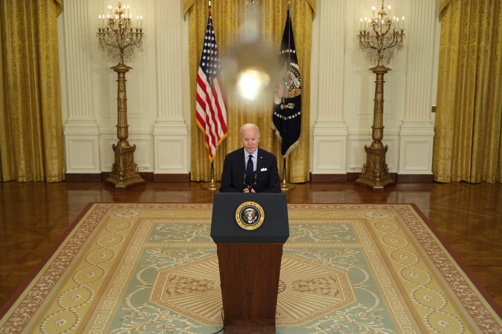 L'économie US a encore «un long chemin à parcourir», avertit Biden