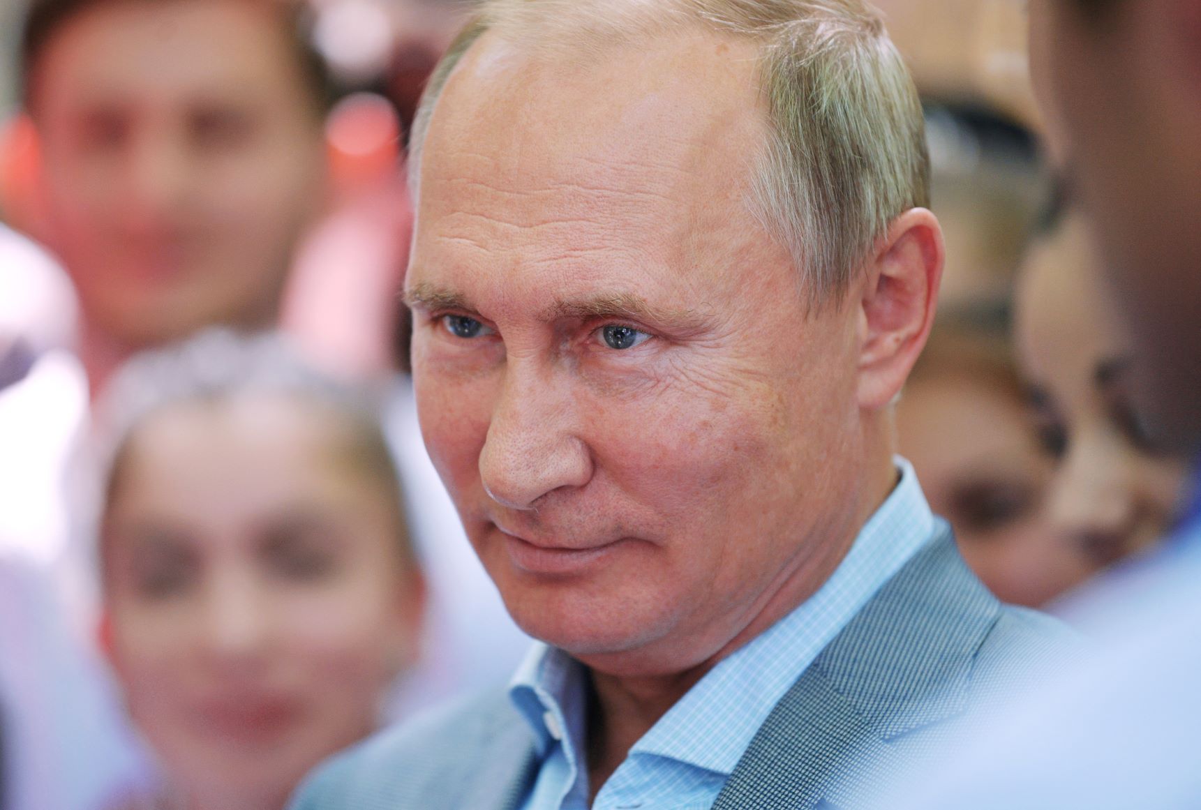 Poutine inaugure une usine de traitement de gaz de plus de 11 milliards d'euros près de la Chine
