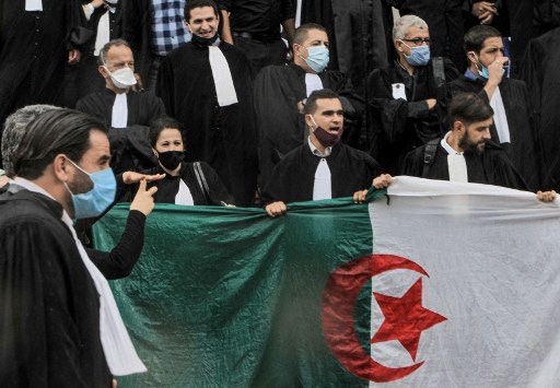 Rassemblements d'avocats en solidarité avec Abderraouf Arslane, figure du Hirak