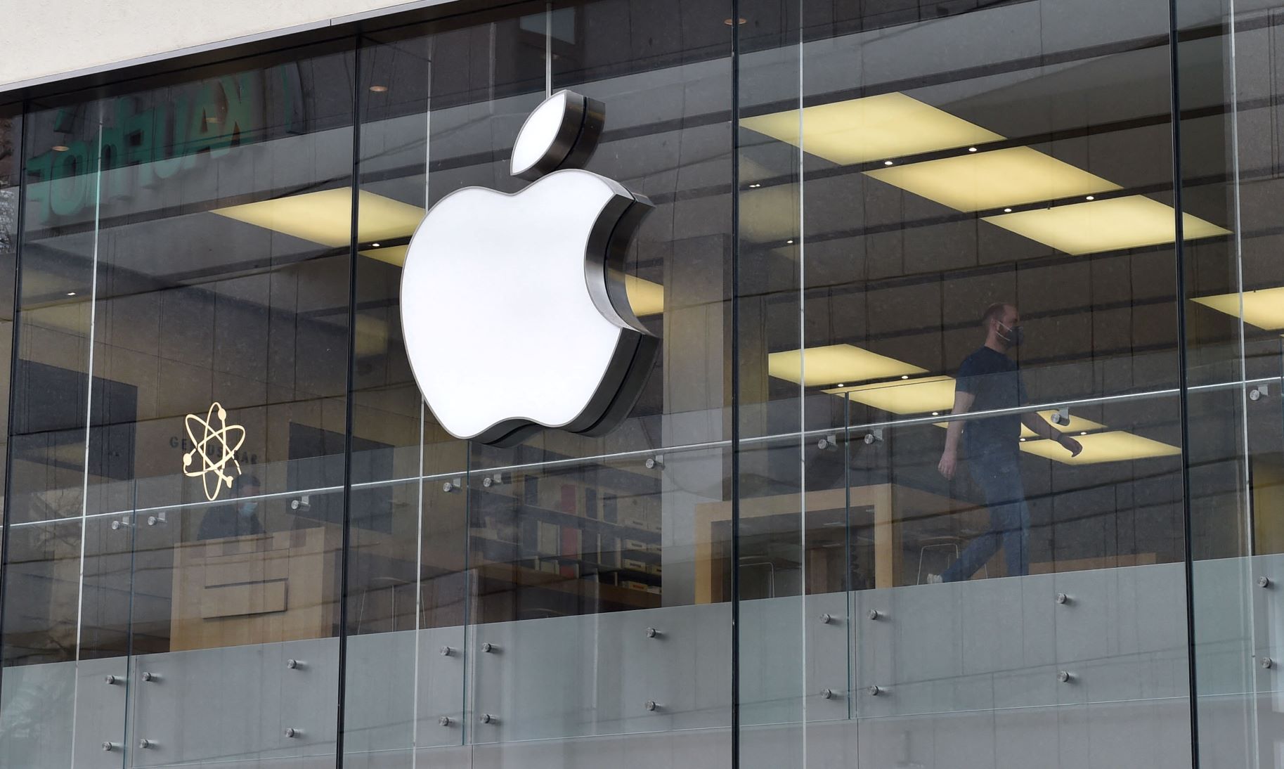 Apple défend son modèle économique comme «vital» pour les petits éditeurs d'applications
