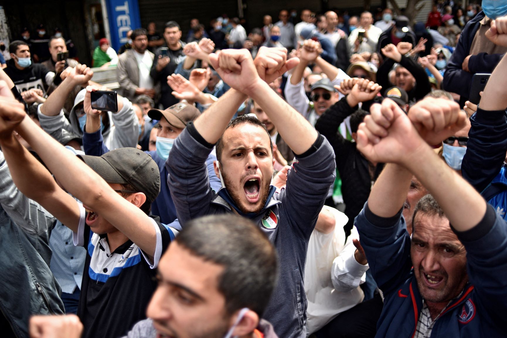 Des activistes du Hirak emprisonnés ou sous contrôle judiciaire