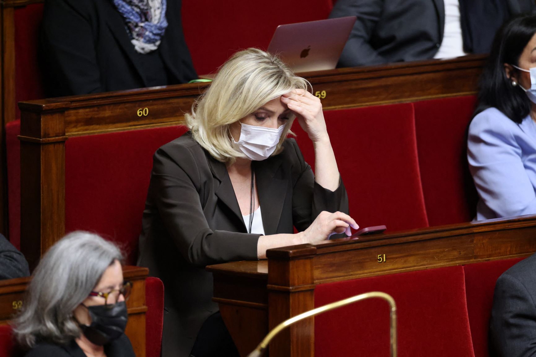 Propos racistes, violences conjugales, agressions sur mineurs: des candidats RN désinvestis