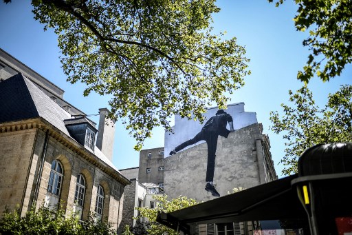 A Paris, rues et murs de Saint-Germain-des-Près investis par des artistes