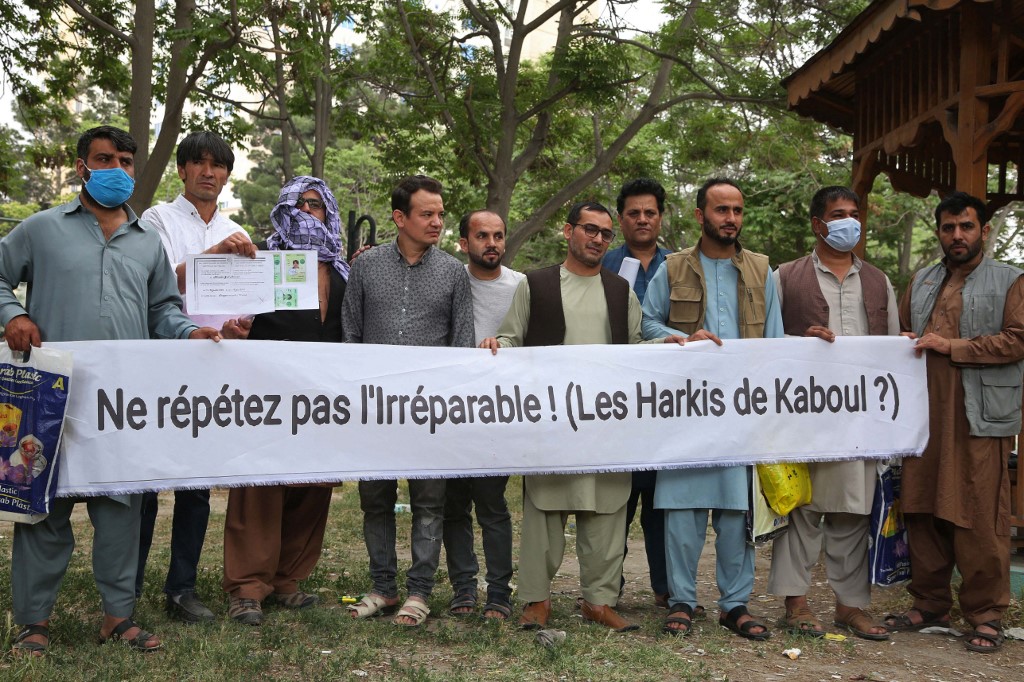 Les talibans appellent les interprètes des forces internationales à rester en Afghanistan