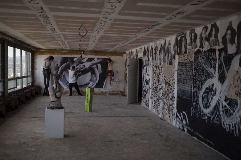 A Marseille, un immeuble de bureaux devenu cité éphémère pour artistes