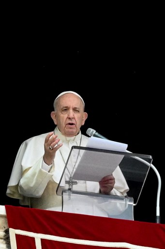 Pensionnats autochtones au Canada: le pape exprime sa «douleur» mais ne s'excuse pas