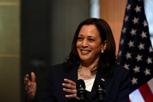 Kamala Harris critiquée après sa première mission internationale