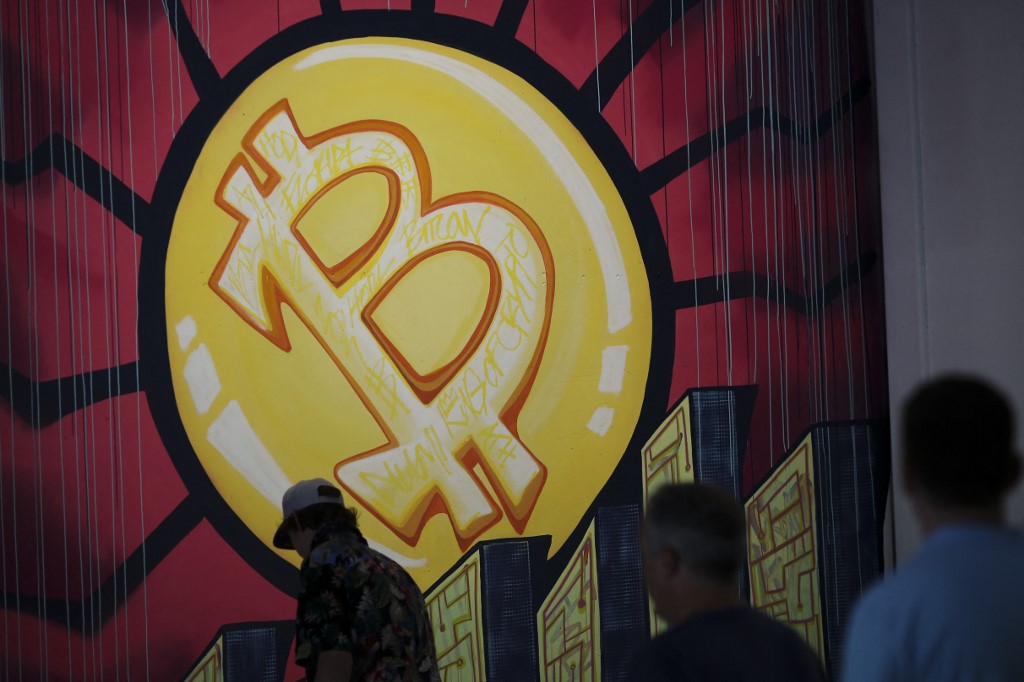 Parfois avec réticence, la finance américaine adopte le bitcoin