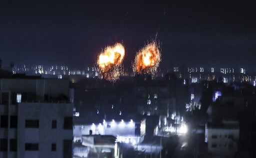 Frappes aériennes à Gaza, après des ballons incendiaires vers Israël