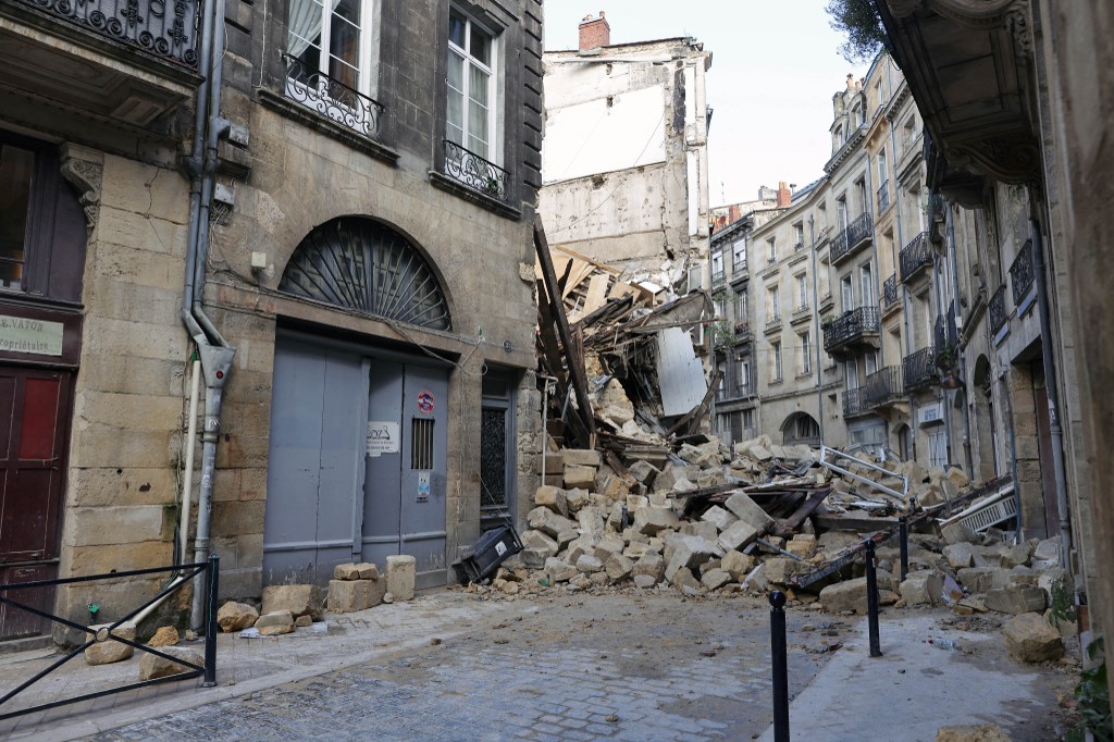 Deux immeubles s'effondrent à Bordeaux, trois blessés dont un grave