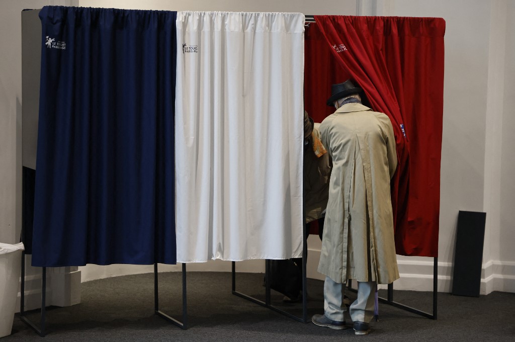 À dix mois de l’élection présidentielle, menaces sur la démocratie française