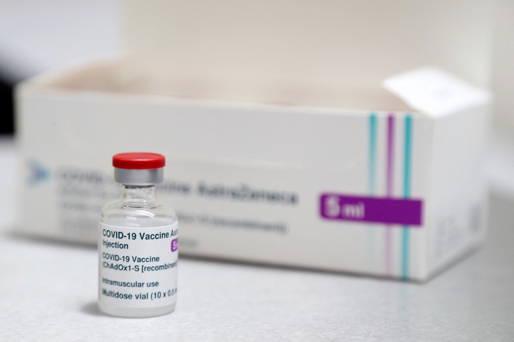 Vaccin AstraZeneca/Oxford: un intervalle long améliore l'efficacité, selon une étude