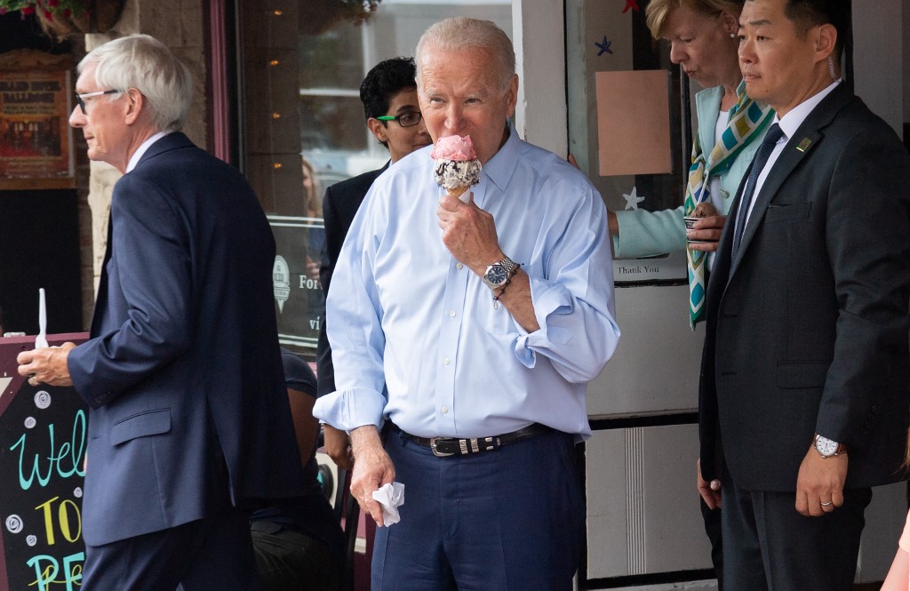 Infrastructures: Biden défend dans un Etat-clé sa volonté de créer des emplois «pour tous»