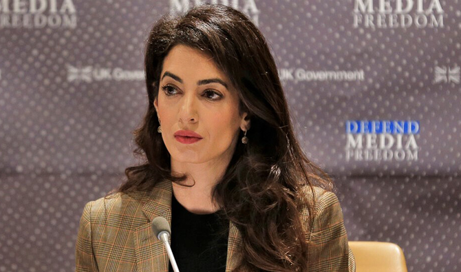Amal Clooney poursuit une ex-Daech pour viol et esclavage de Yézidies