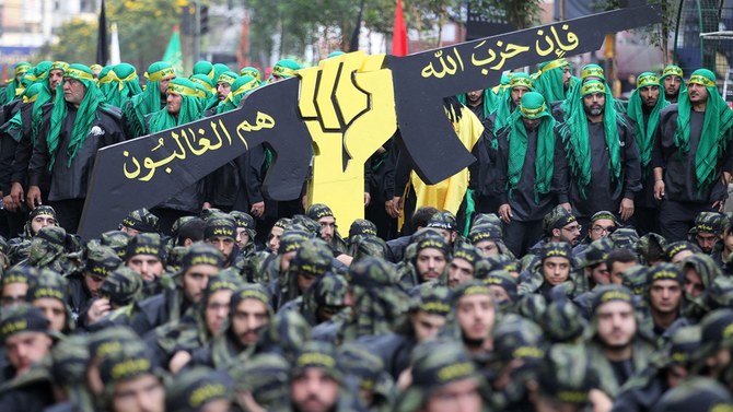 Une traductrice US ayant fourni des informations secrètes au Hezbollah condamnée à 23 ans de prison