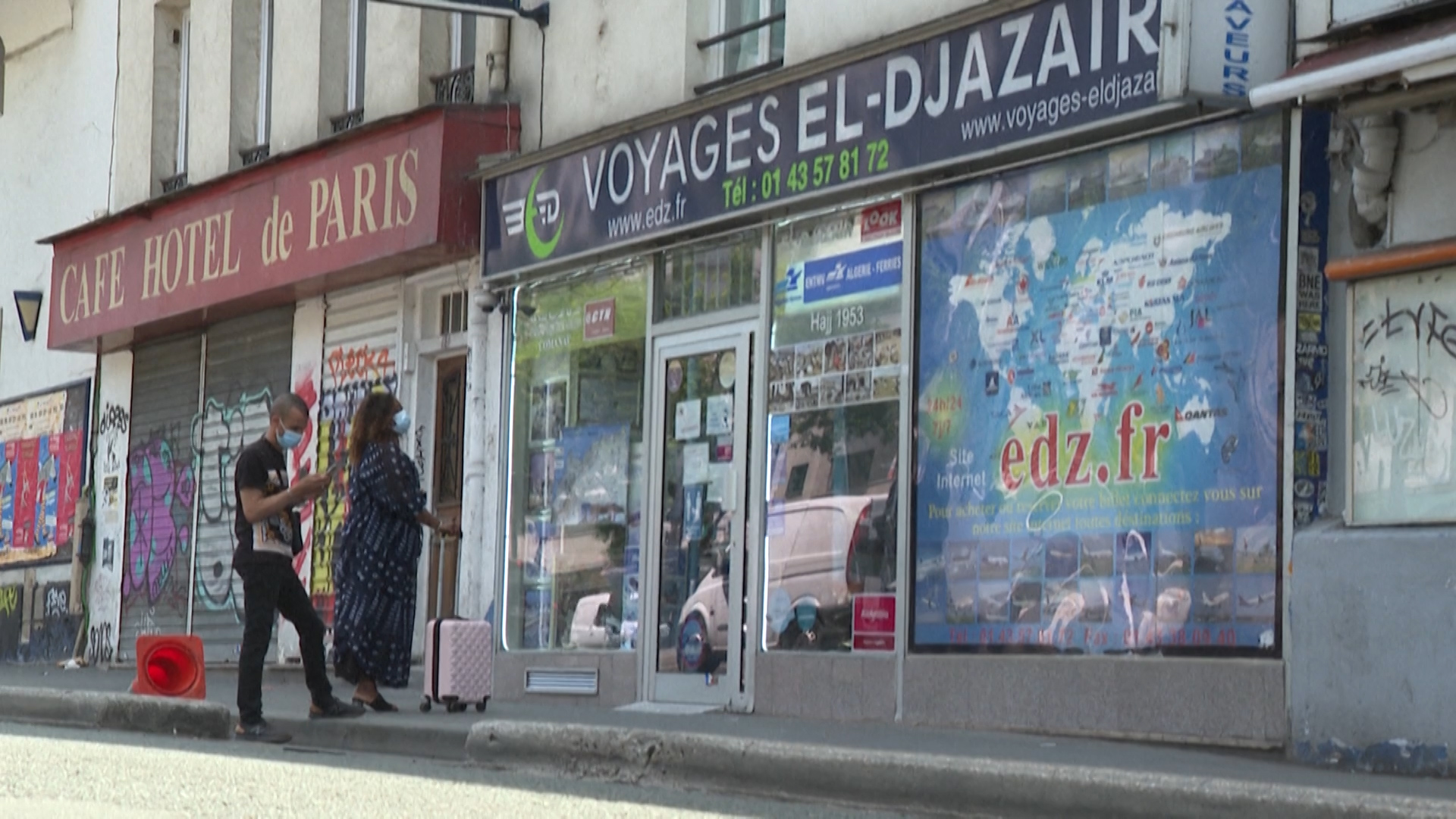 Le scrutin, prévu samedi en Algérie, s'est ouvert dès jeudi en France, où plus de 700.000 électeurs sont inscrits