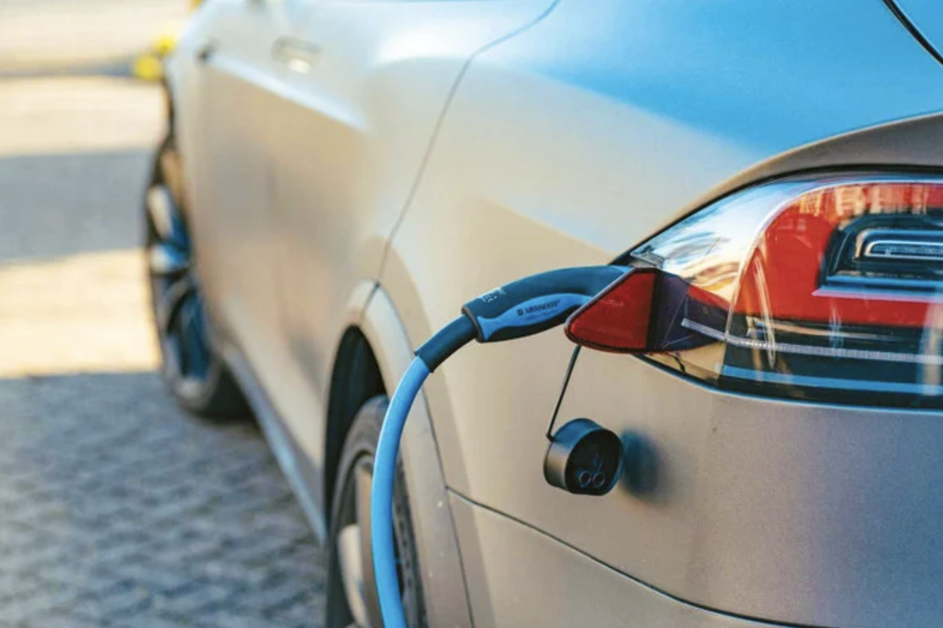 L'Égypte lancera la production de voitures électriques à partir de 2022