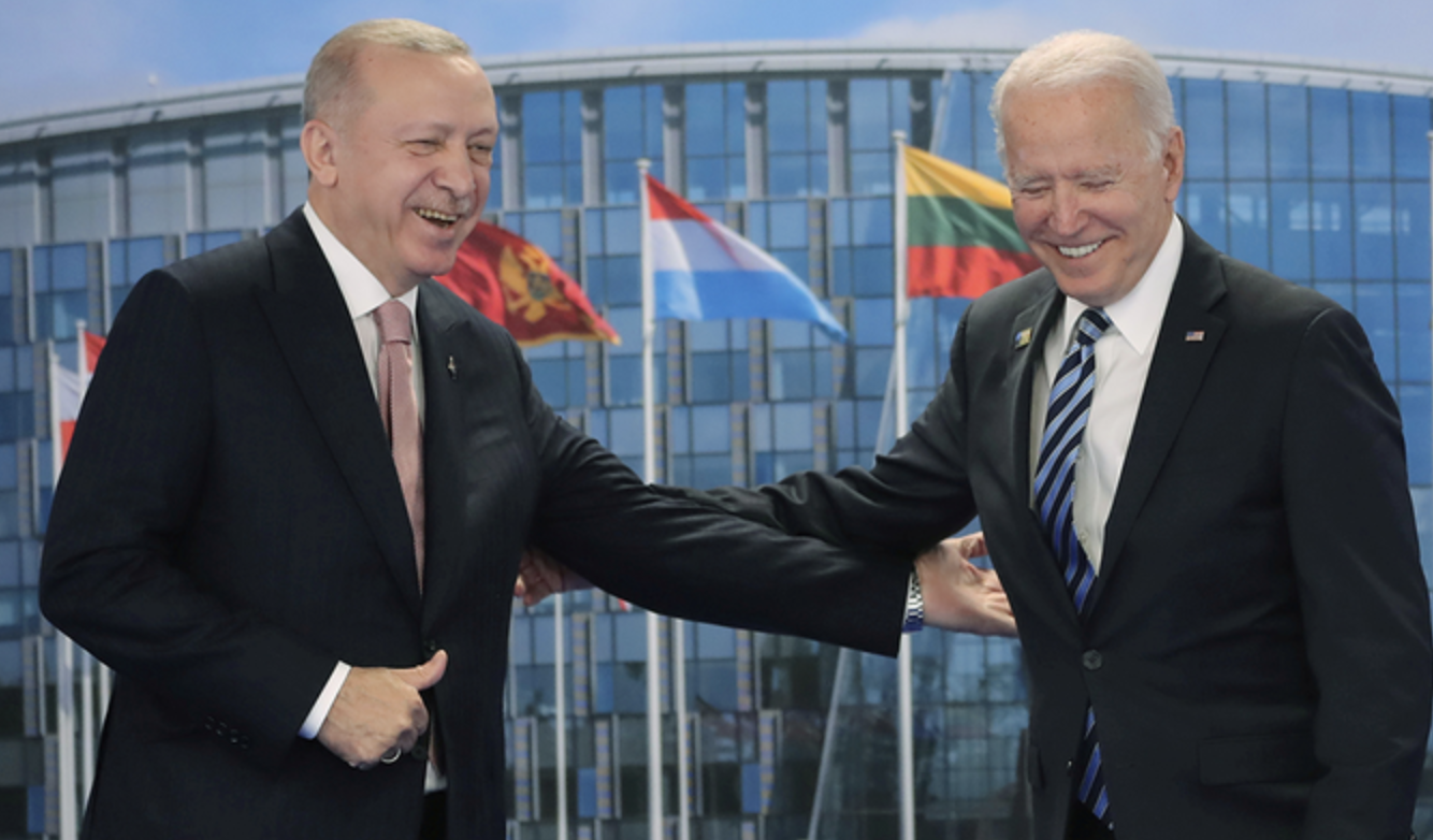 Lors d'un sommet pacifique, Biden et Erdogan se montrent «d'accord sur leurs désaccords»