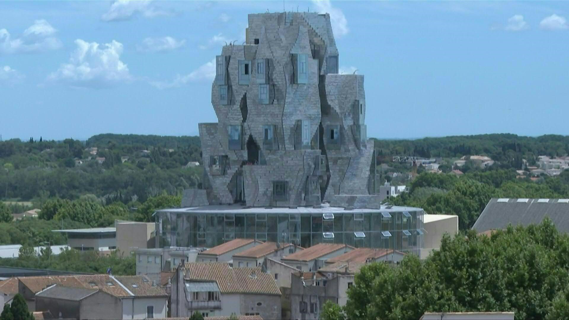 France: Arles la Romaine s'enrichit d'une tour Gehry, avec un campus artistique