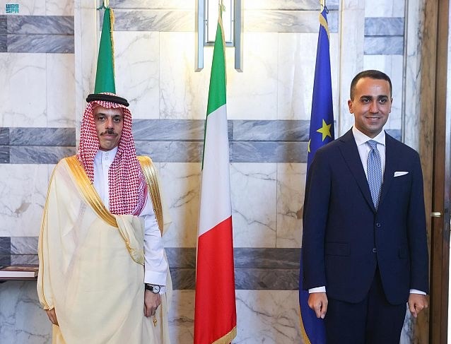Les ministres saoudien et italien des Affaires étrangères discutent du G20 et du coronavirus
