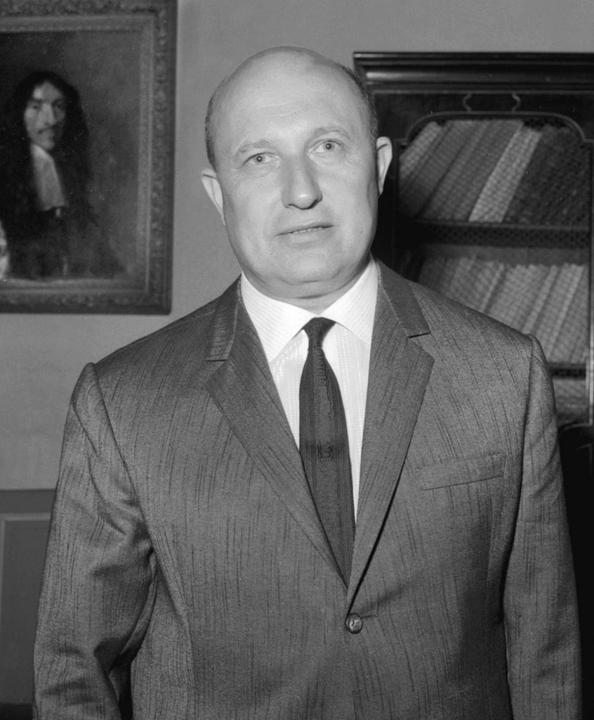 Frédéric Dard, auteur de la populaire série de fiction policière «San Antonio». Le 100e anniversaire de sa naissance sera marqué par des célébrations dans sa ville natale Les Mureaux (Photo d'archives) (AFP)