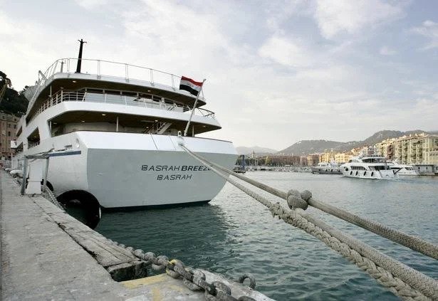 Les habitants de Basra proposent d’exposer le yacht de luxe de Saddam Hussein