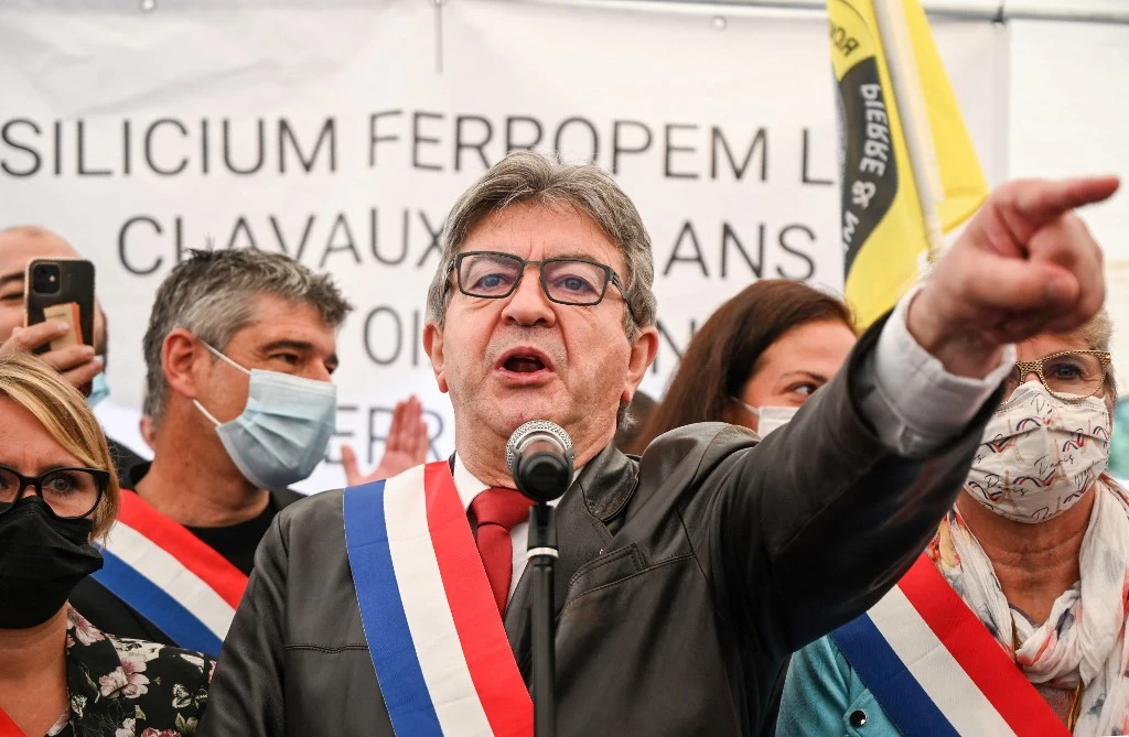 «Jean-Luc Mélenchon n'est pas complotiste», assure Clémentine Autain