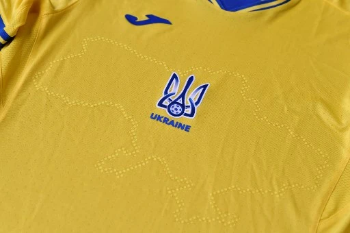 Moscou dénonce le nouveau maillot ukrainien comprenant la Crimée